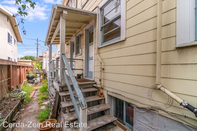 Building Photo - 1501 Grand St