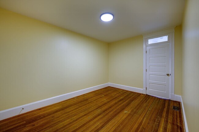 Building Photo - 5518 13th St NW