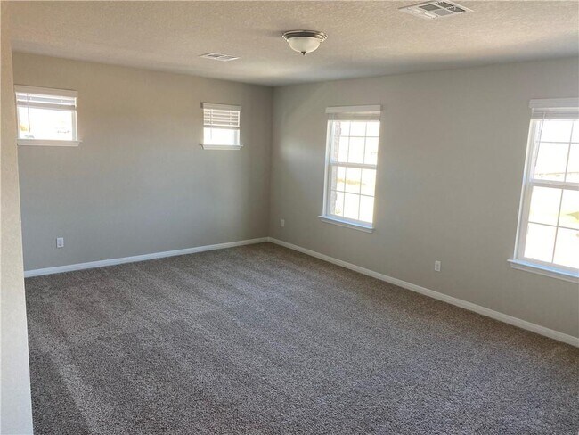 Building Photo - 134 Ashford Way