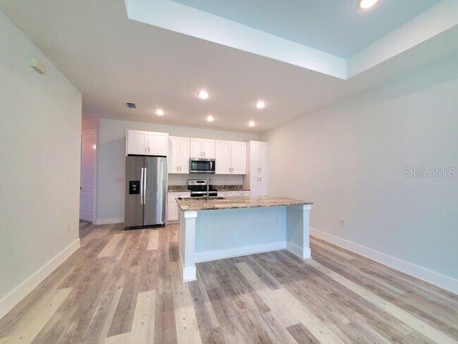 Building Photo - 26285 Explorer Rd