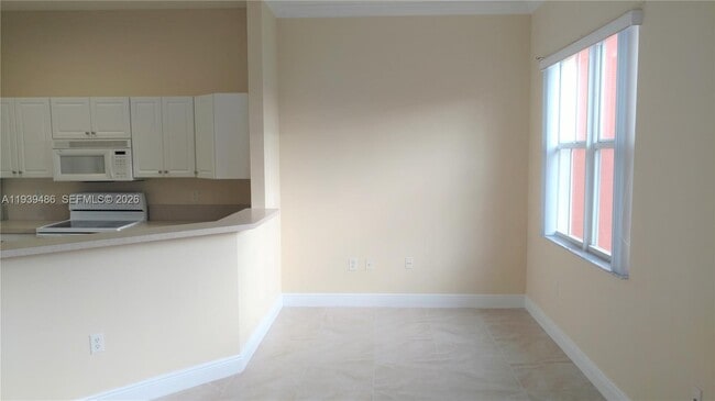 Building Photo - 4404 SW 160th Ave