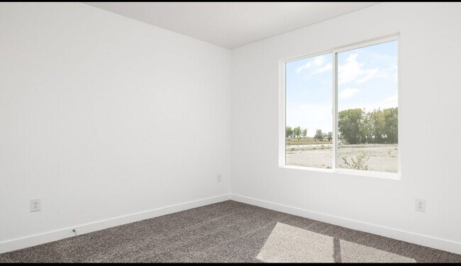 Building Photo - 487 N Scuttlebutt Ln