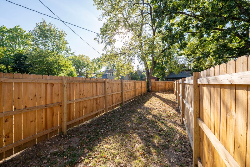 Building Photo - 605-607-607 S Champion Ave