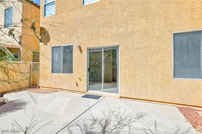 Building Photo - 10972 Scotch Rose St