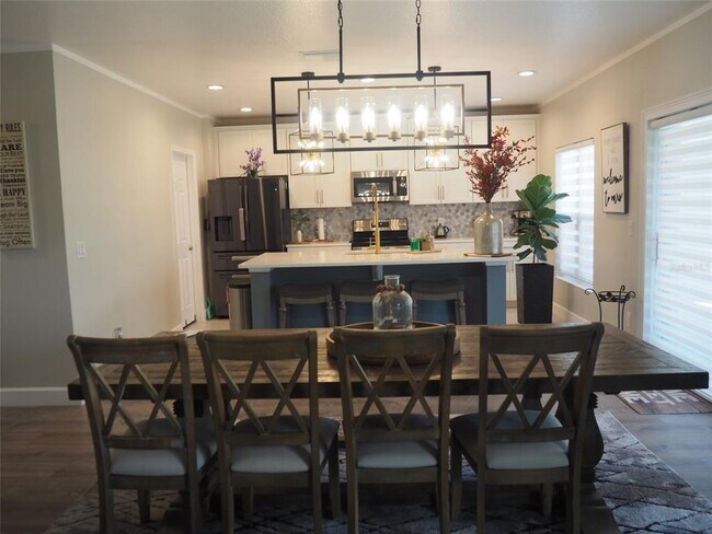 Building Photo - 216 Denali St