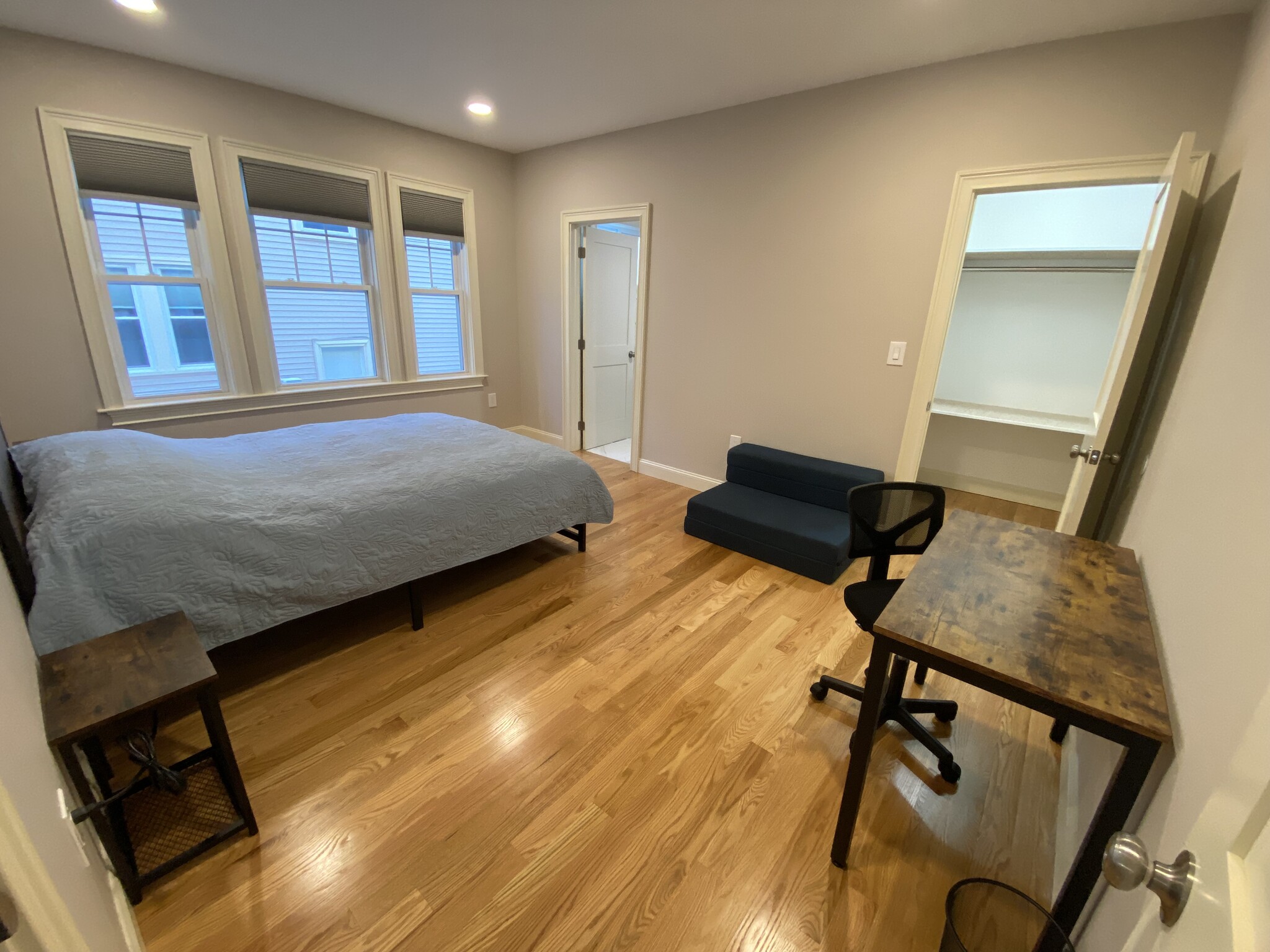 Building Photo - 583 Highland Ave