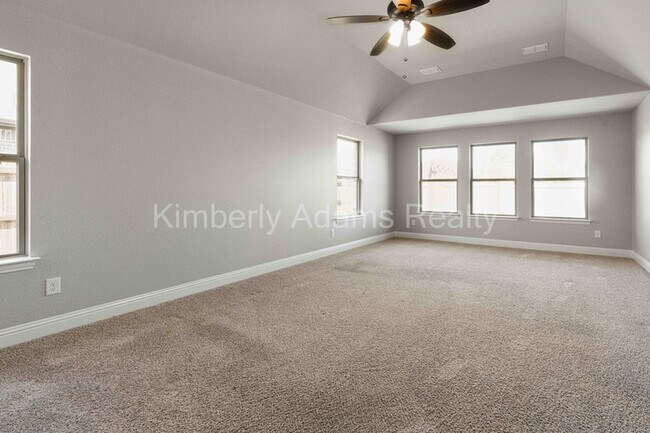 Building Photo - 213 Lariat Trail