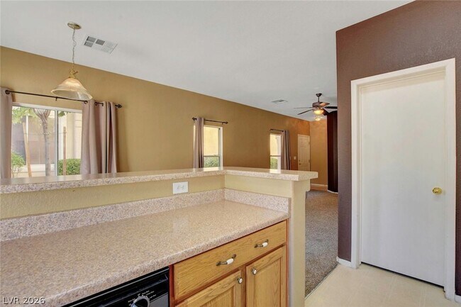 Building Photo - 2576 Velez Valley Way
