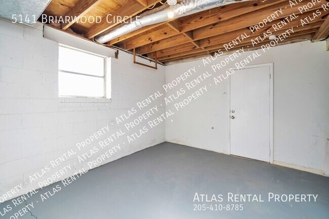 Building Photo - 5141 Briarwood Cir