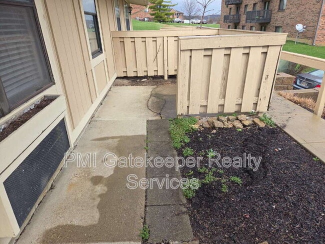 Building Photo - 9539 Olde Woods Dr