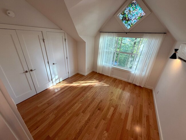 Building Photo - 3bd/3.5ba Townhouse on Capitol Hill