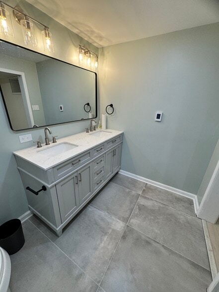 Building Photo - 1821 Prindle Dr