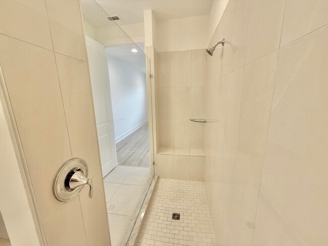 Building Photo - 3019 Franklin Pl