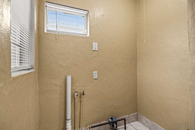 Building Photo - Special Offer: Get $300 OFF your first month’s rent!