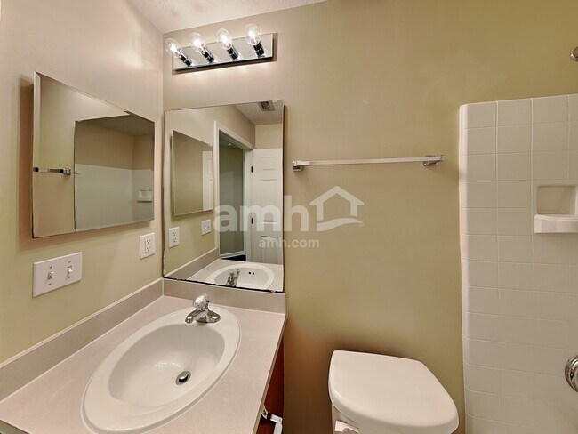 Building Photo - 3966 Pebble Brooke Cir S