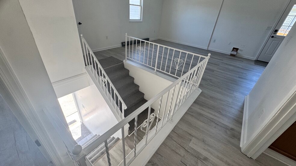 Living Room from Hallway - 3707 Tiffany Dr
