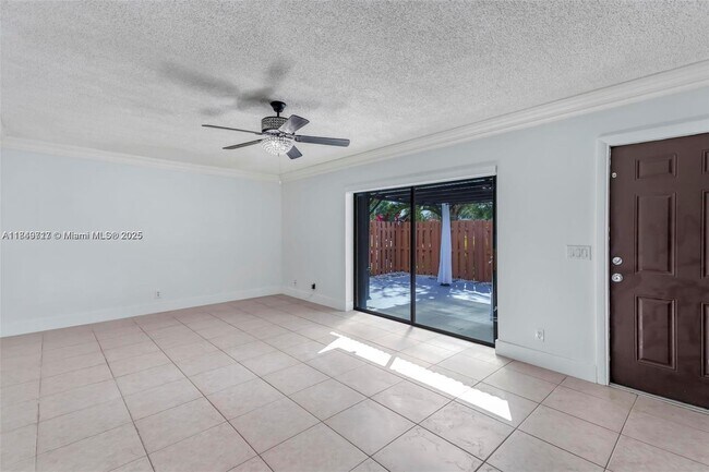Building Photo - 2551 Camelot Ct