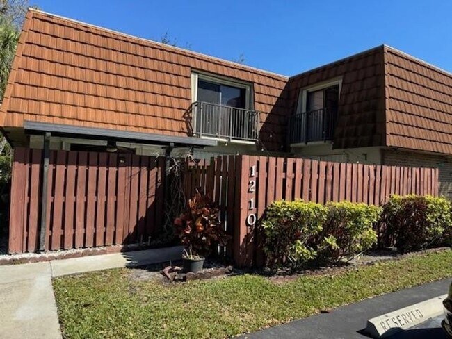 Building Photo - 1210 SW 118th Terrace