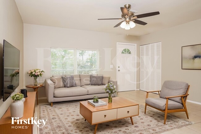 Building Photo - 1633 Hayworth Rd