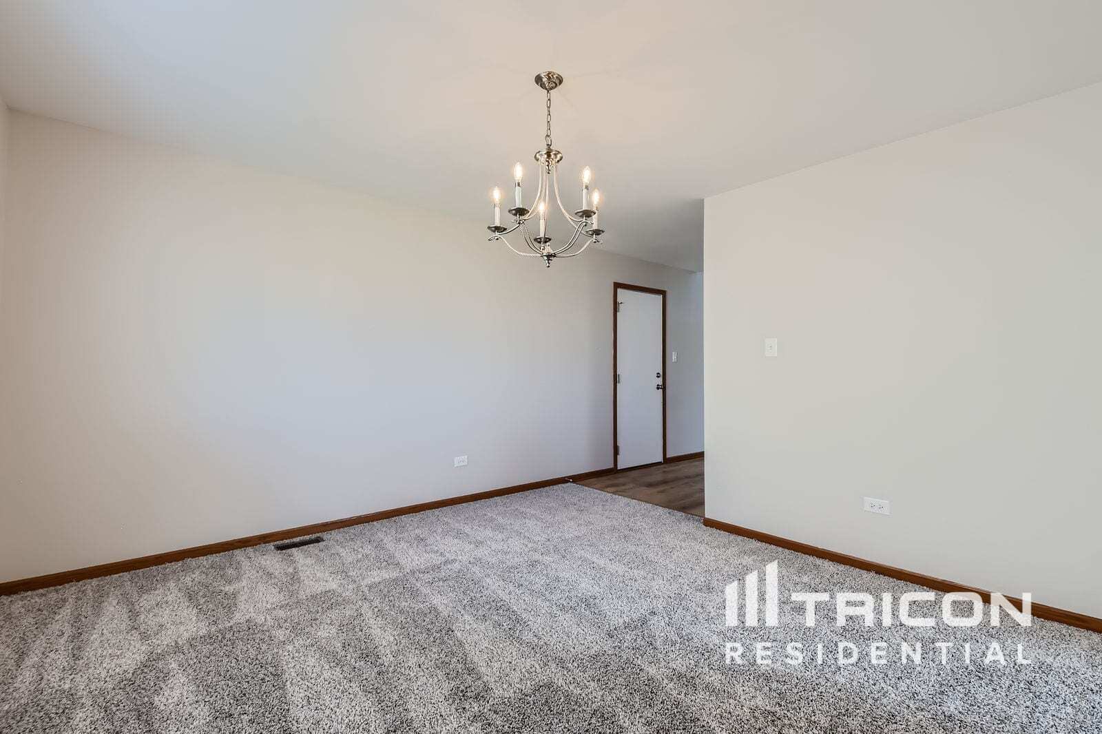 Building Photo - 3501 Stone Creek Dr