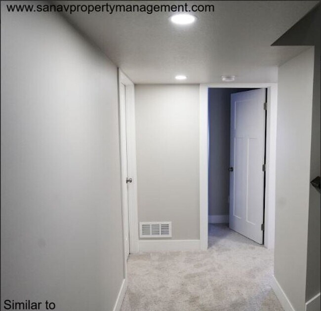 Building Photo - Modern 3-Bedroom Ranch in Grimes with basement-Available End of April!