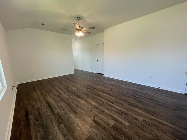 Building Photo - 900 S Green Heron Ln