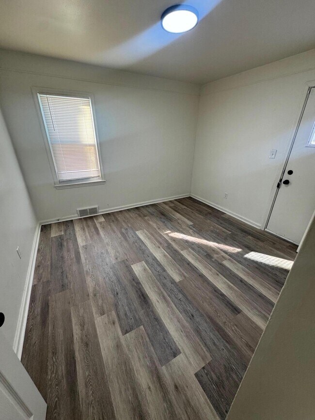 Building Photo - 18405 Archdale St