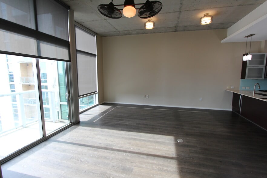 Living Room - 700 12th Ave S
