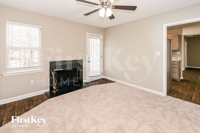 Building Photo - 203 Hickory Wood Dr