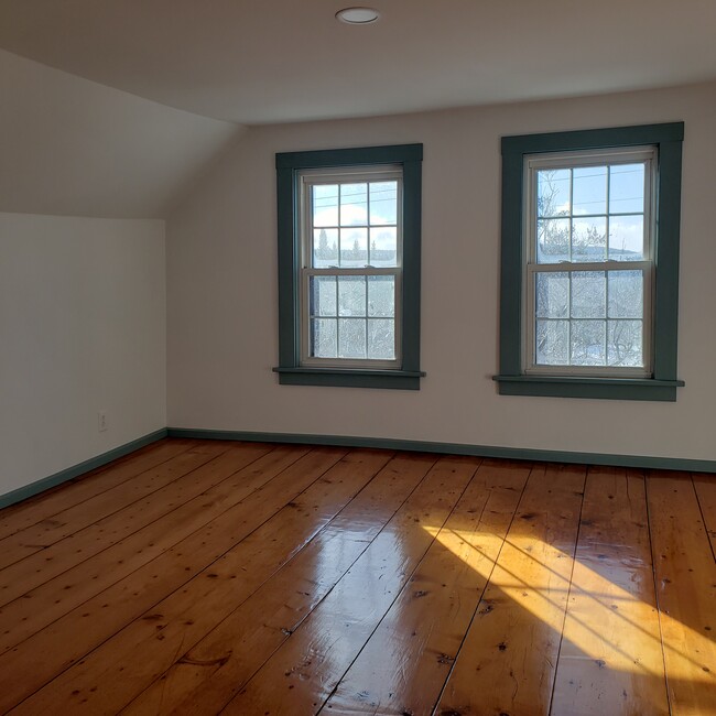 Bedroom 3 (on second floor) - 1101 Heights Rd