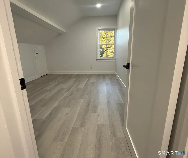 Building Photo - 69 Whitfield St