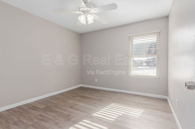 Building Photo - 4530 E Camino Cir