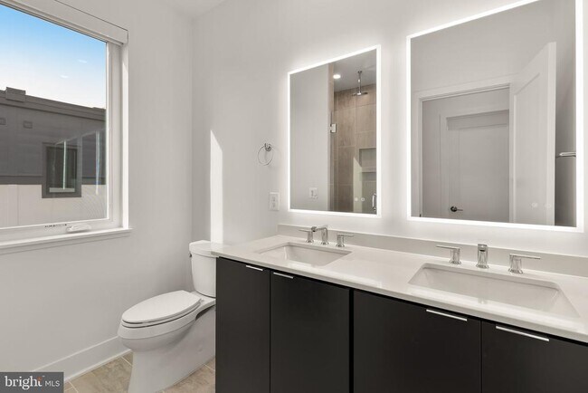 Building Photo - 2608 Olmsted Ct NW