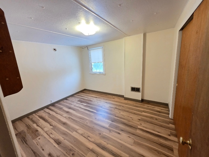 Building Photo - 6137 Memorial Dr