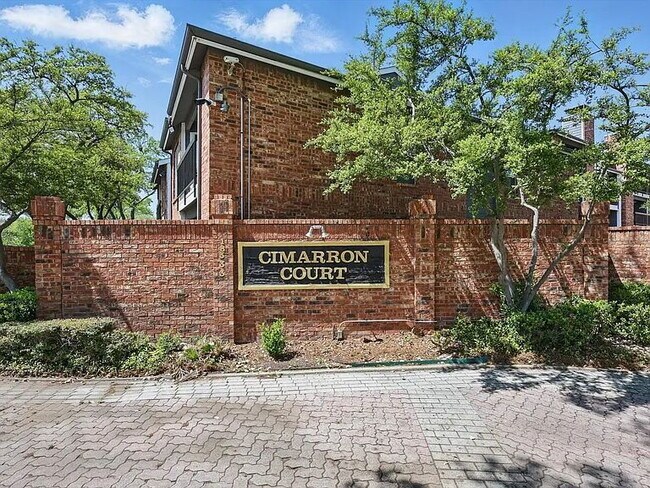 Building Photo - Charming 1-Bedroom Condo in Gated North Da...