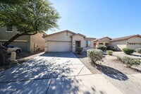 Building Photo - 44115 Askew Dr