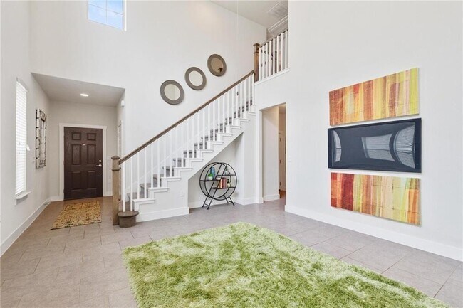 Building Photo - 9507 Gynerium Dr