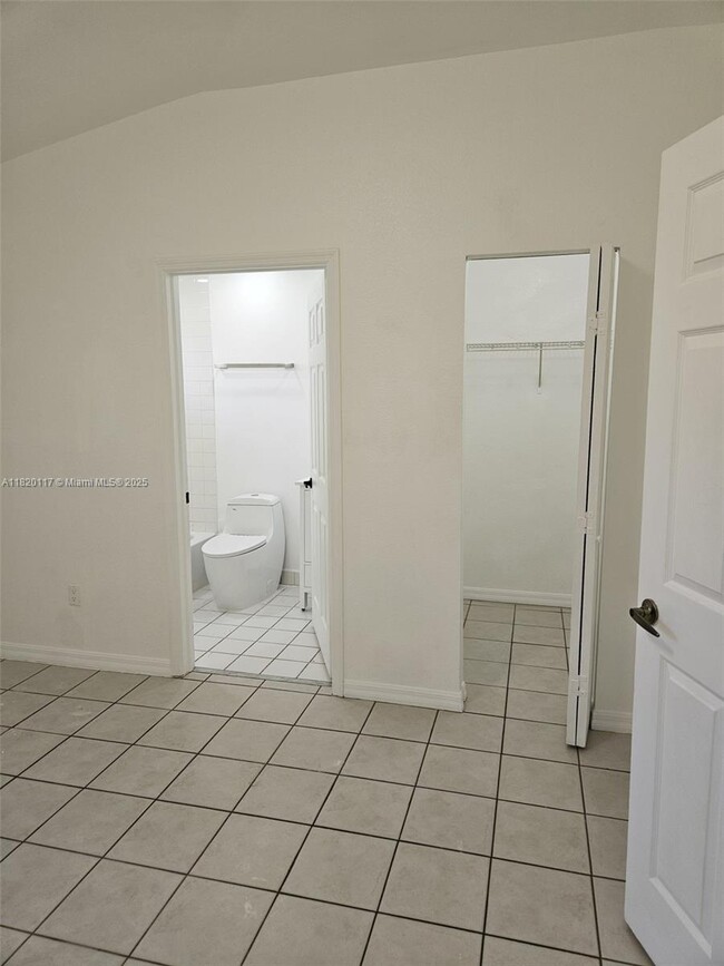 Building Photo - 20137 SW 88th Ct