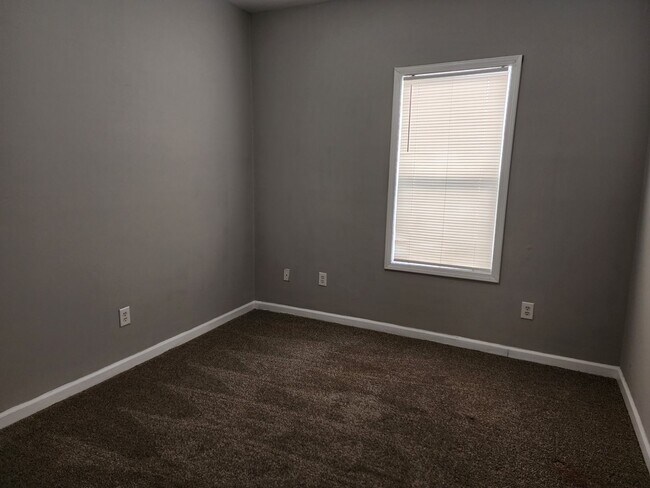 Building Photo - Downtown Wilmington Home, 3 Bedrooms | 1 Bathroom, $1,750/month | Move-in Ready