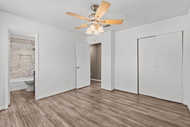 Building Photo - 3519 Goldfinch Drive