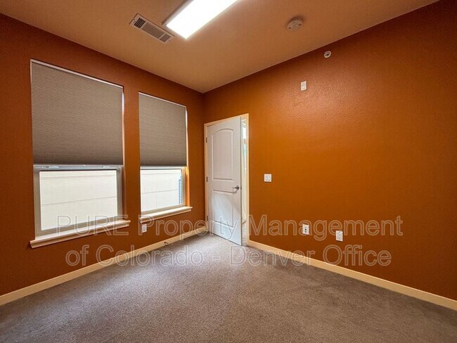 Building Photo - 13456 Via Varra