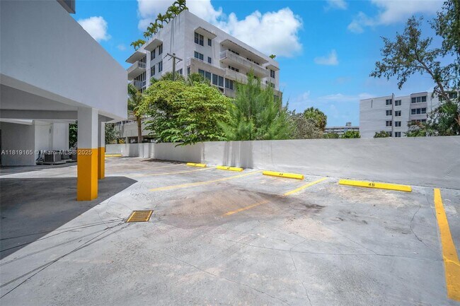 Building Photo - 17800 Atlantic Blvd