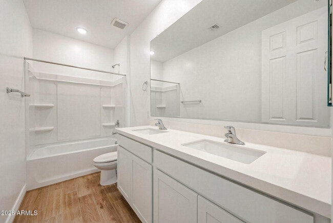 Building Photo - 14766 West Honeysuckle Dr