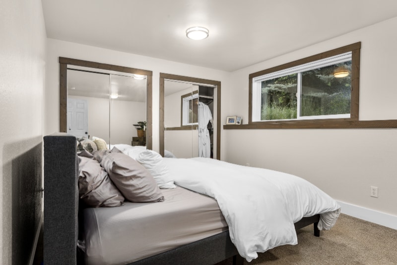 Building Photo - 240 Dakota Ave