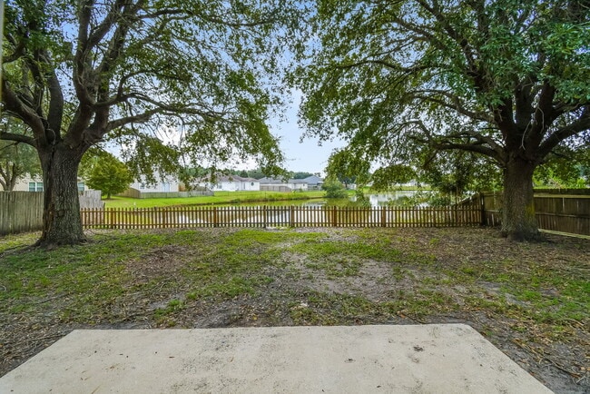 Building Photo - 8554 Star Leaf Rd N