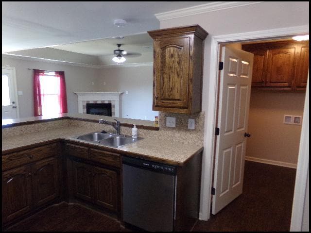 Building Photo - 2405 Canterbury Ln