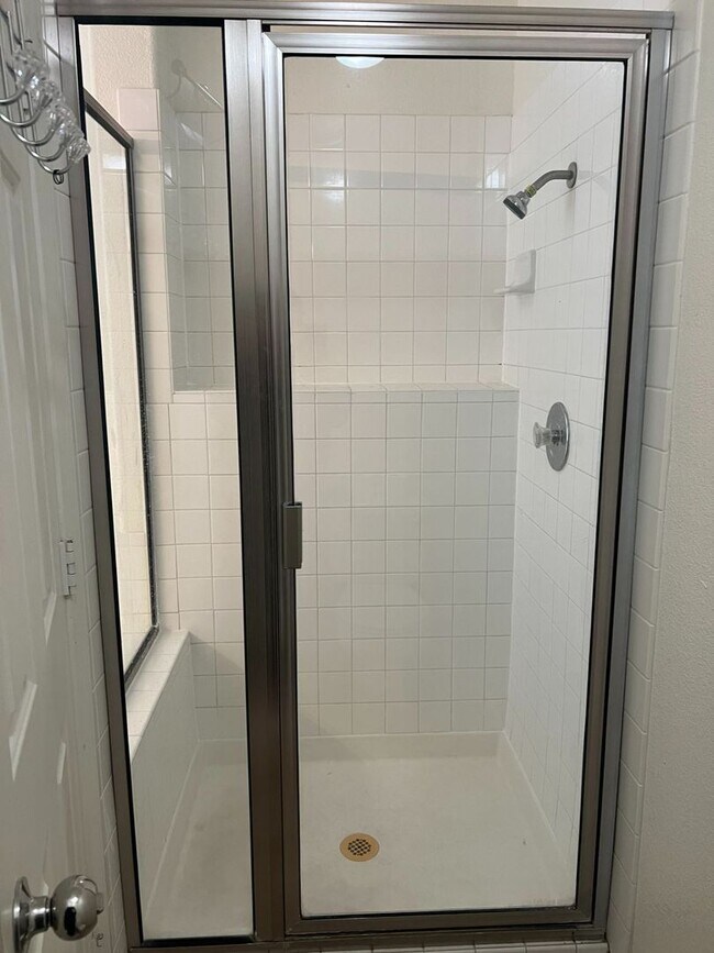 Building Photo - 8706 Martinique Bay Ln