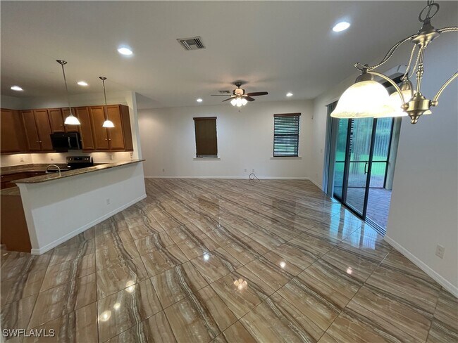 Building Photo - 15326 Summit Pl Cir