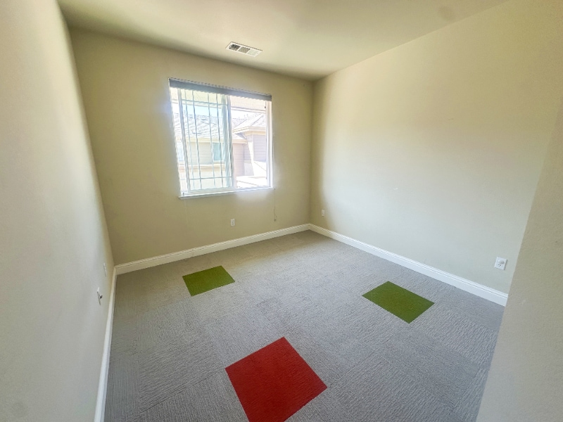 Building Photo - 3763 Klamath Ln