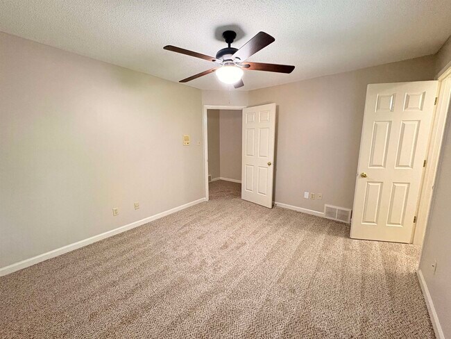Building Photo - 1703 Bryn Mawr Cove